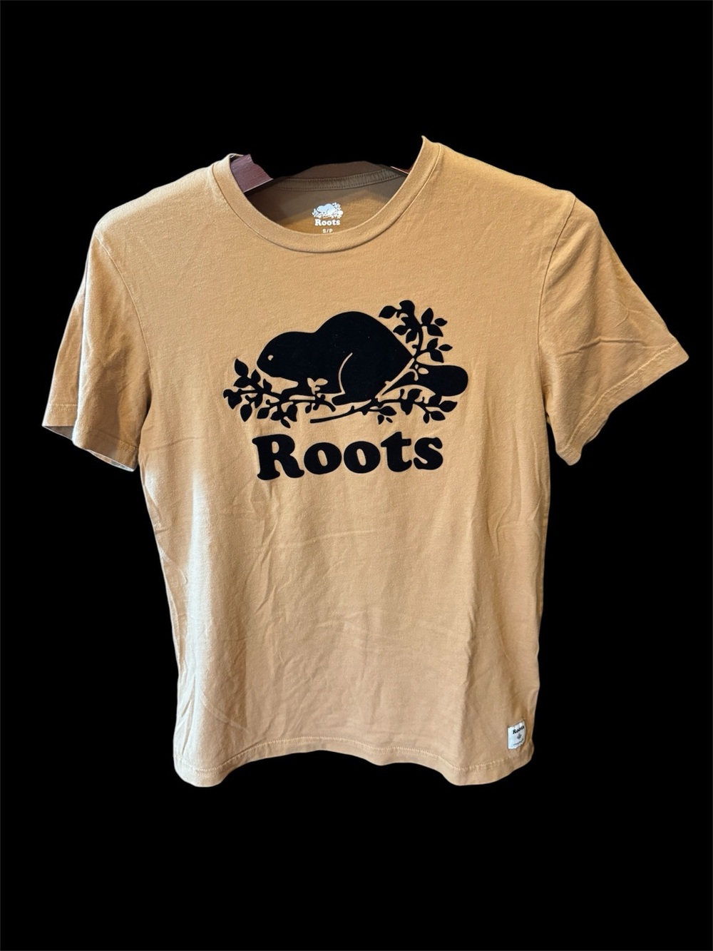 Roots Tan Tee with  velvet Black Beaver Graphic size S men like new